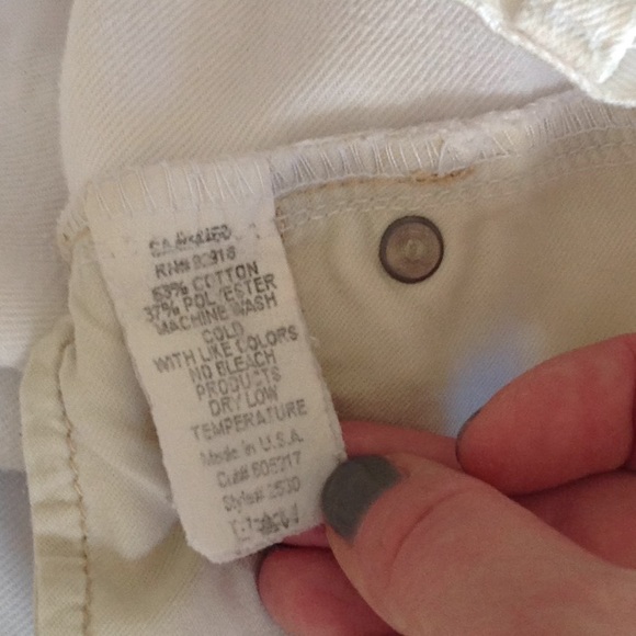 Juicy Couture Vintage White Distressed Jeans - Picture 8 of 10